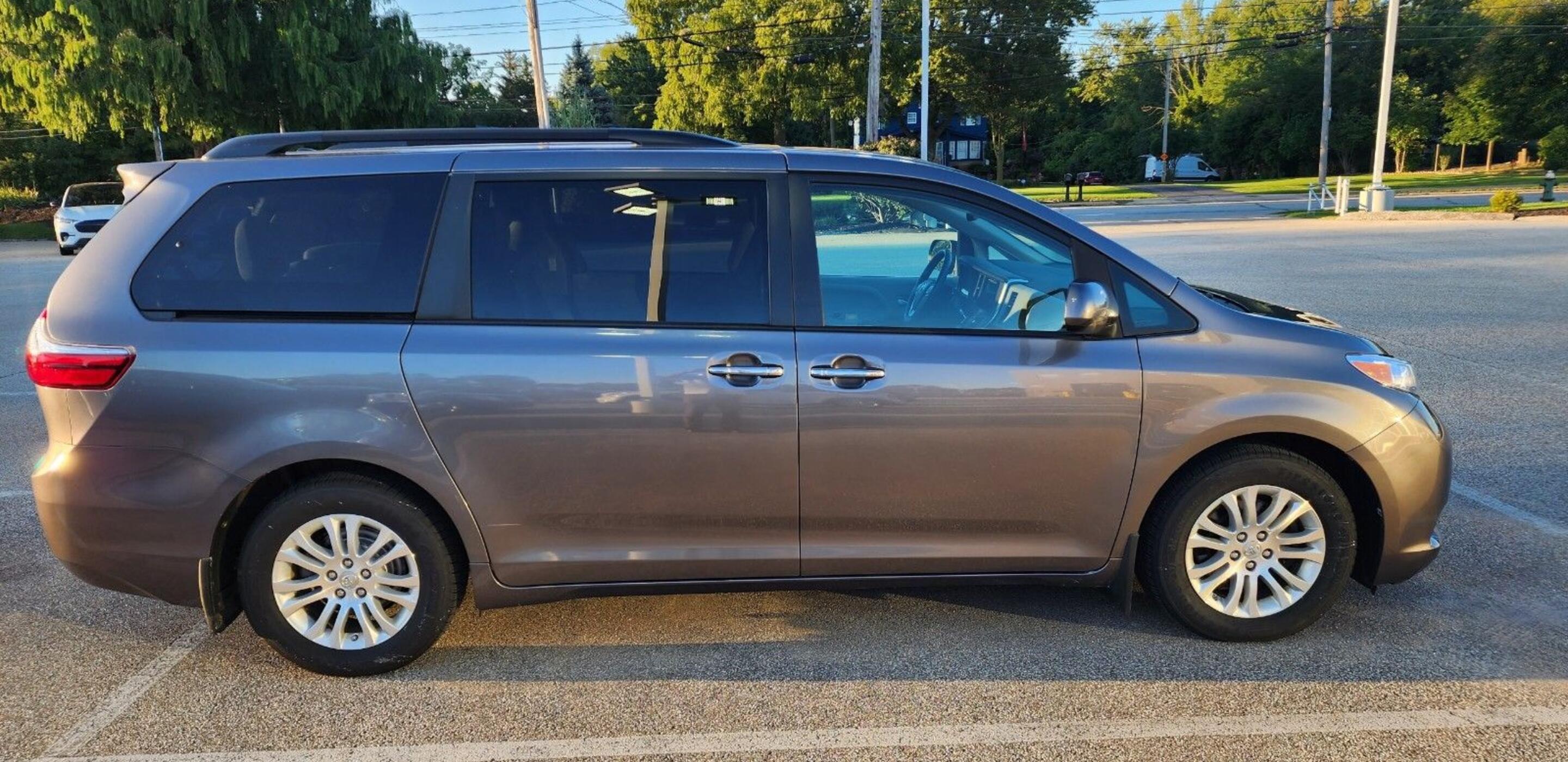 Toyota Sienna 2017